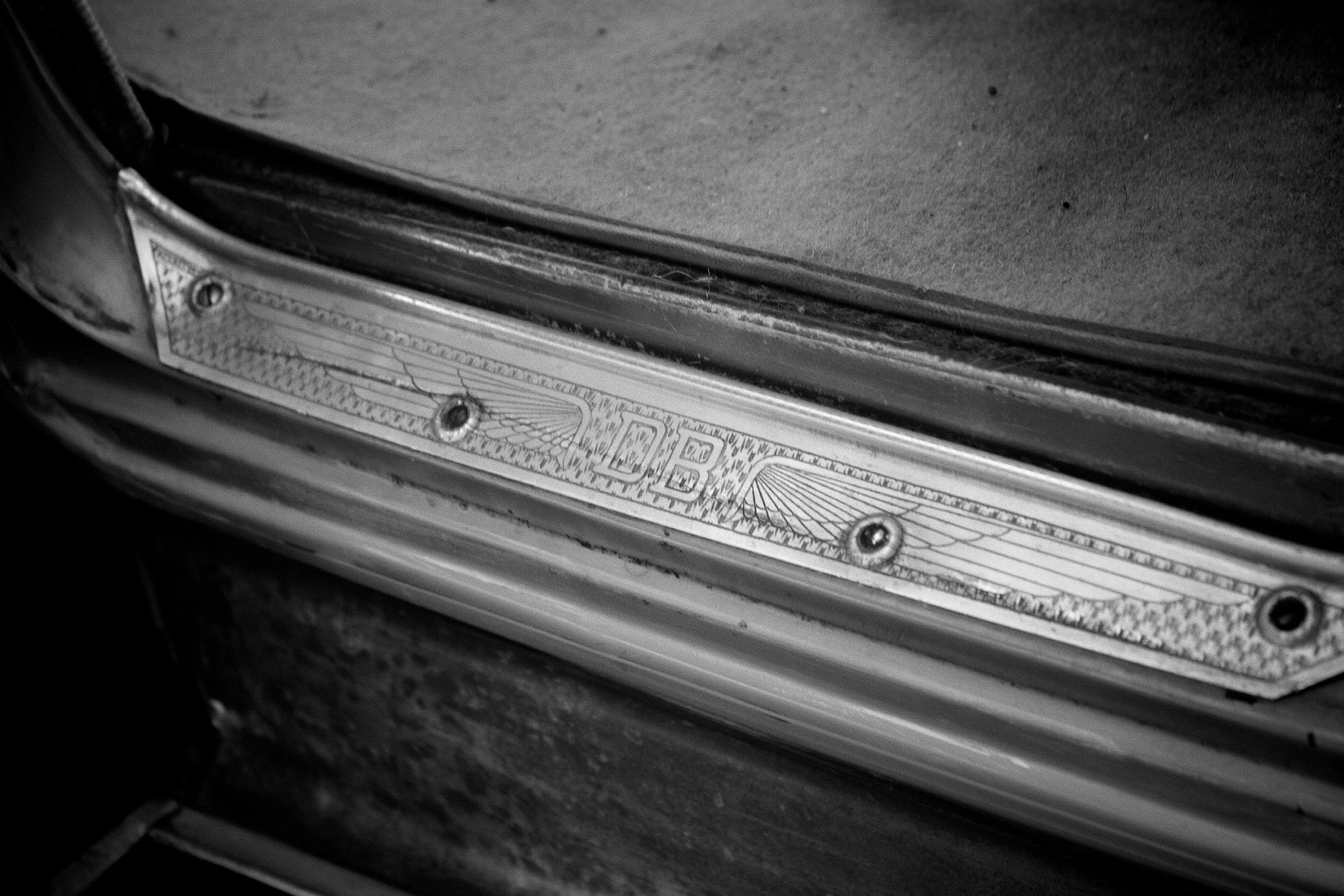 1932 Dodge Eight Series DK, Art Deco Dodge nameplate detail